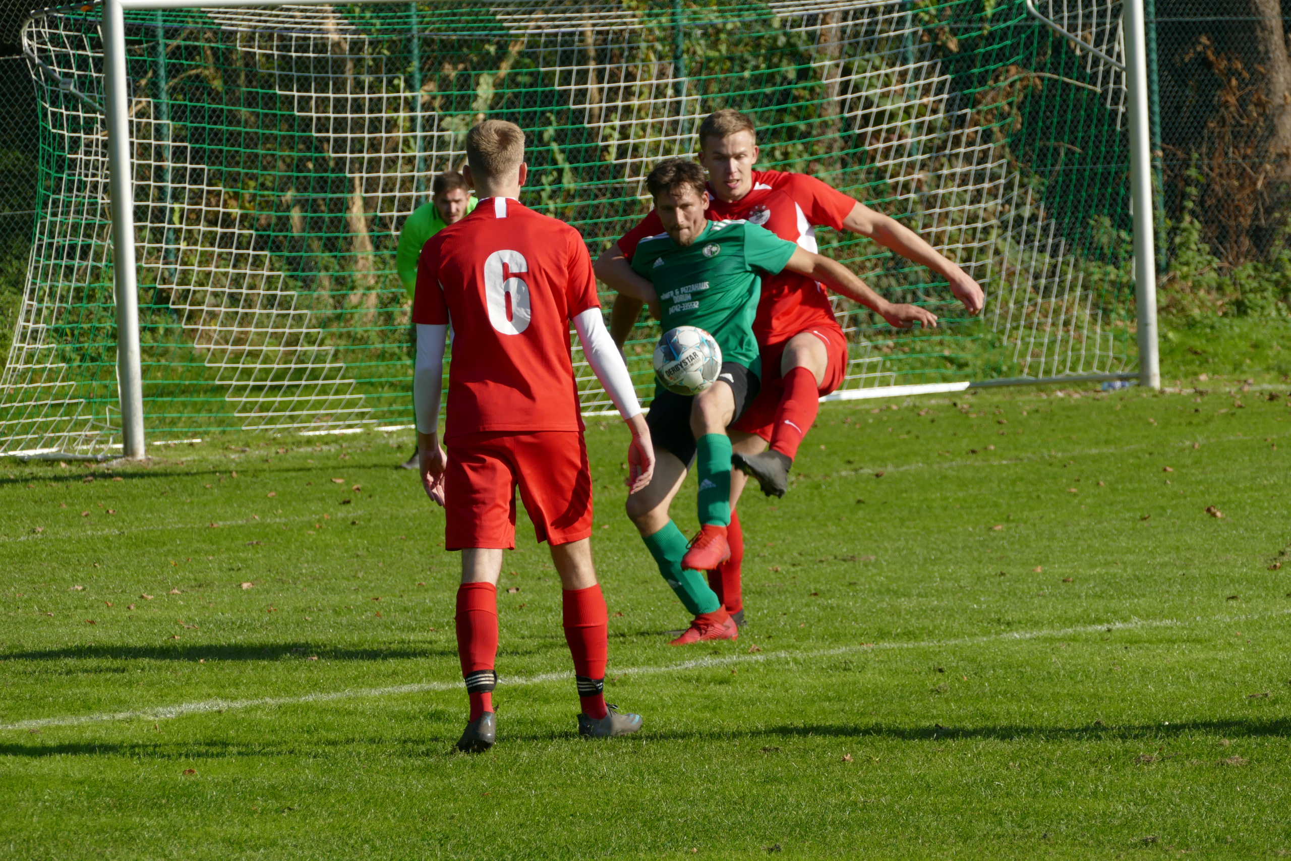 Read more about the article Punktspiel (9. Spieltag) vom 10.10.21 in Midlum: FC Land Wursten – Duhner SC 1:1 – Spielbericht und Bilder