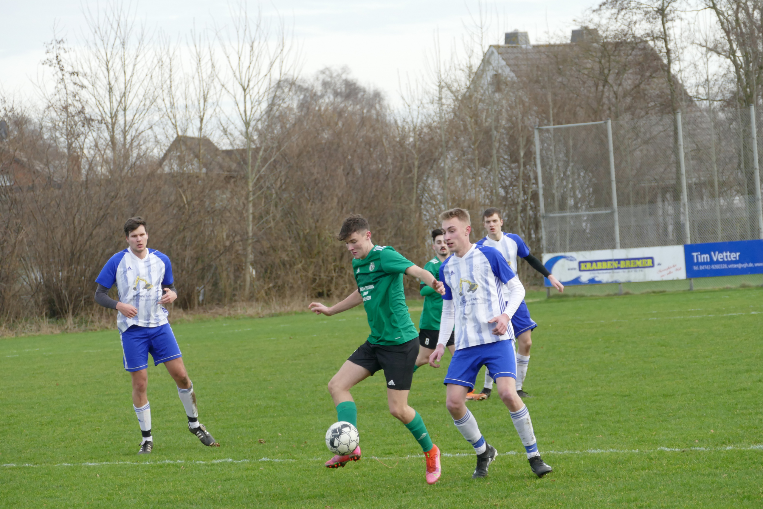 You are currently viewing Punktspiel (16. Spieltag) vom 13.02.22 in Dorum: FC Land Wursten – TSV Hollen-Nord 2:2 – Spielbericht und Bilder
