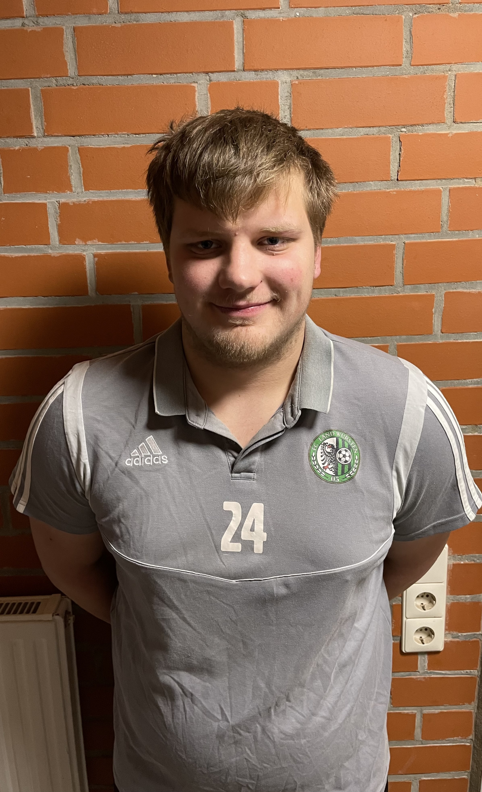 You are currently viewing FC Land Wursten verpflichtet Dustin Kocken vom VfB Oxstedt