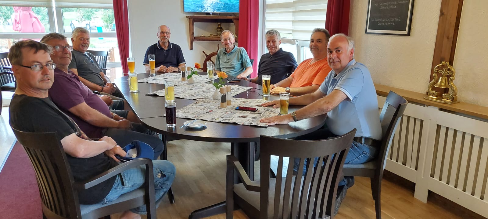 Mehr über den Artikel erfahren Stammtisch FC Land Wursten gegründet